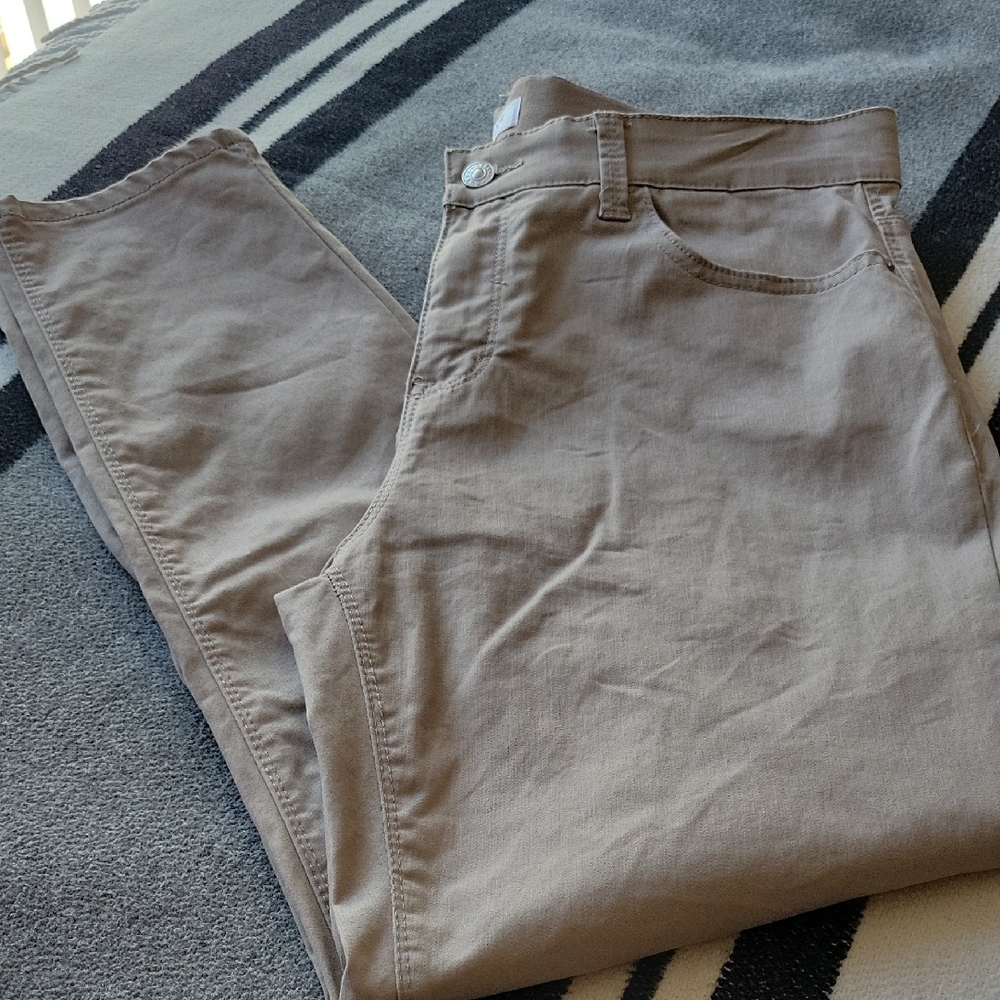 Stylish Tan Jeans